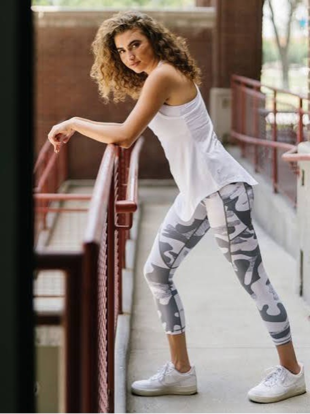 ZYIA Gray & White Camo Light n Tight Leggings NWOT